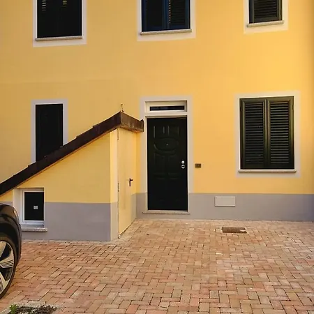 Parco Castello La Casetta Apartment